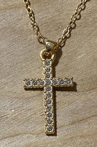 Boutique Cross Pendant Necklace Shining Rhinestone Detail Golden Color Gold