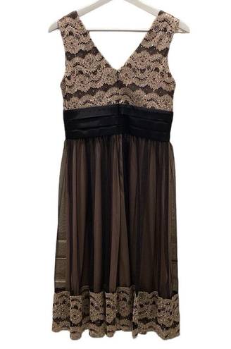 Jessica Howard  evening gold bronze and black evening laced dress