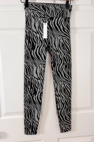 Koral Zebra Stripe Leggings