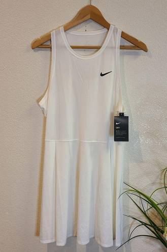 Nike  White Women's Tennis Athletic Dress Size Large
