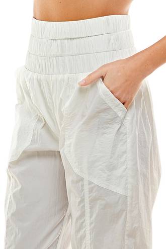 TCEC | Smocked Waist Jogger with Pockets | White | S | CP9480 | Sample Sale