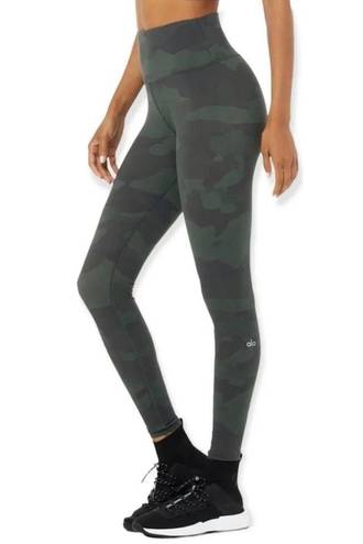 Alo Yoga Vapor High-Waist leggings in Camo