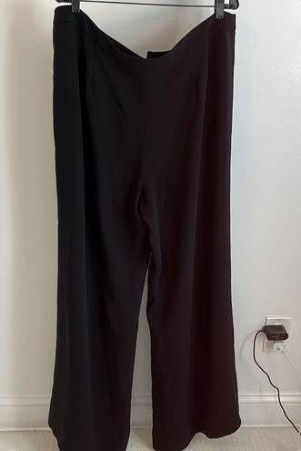 Carolina Herrera  Triple Pleated Silk Wide Leg Pants Black