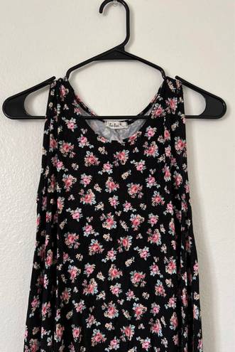 Tres Bien Black Floral Flowy Dress