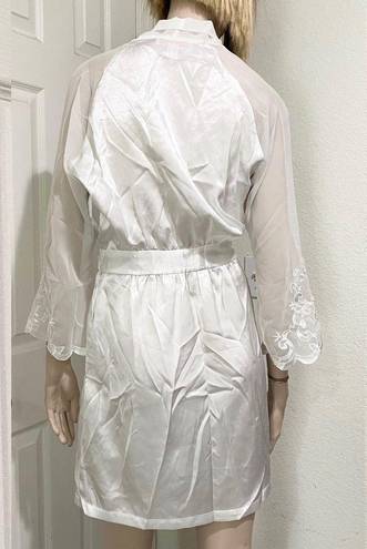 Oscar de la Renta Vintage  White Satin/Sheer Bell Sleeve Appliqué Wedding Robe