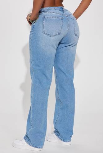 FashioNova No Promises Straight Leg Jeans - Medium Wash