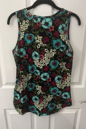 LuLaRoe NWOT  Size Large Floral Sleeveless Top