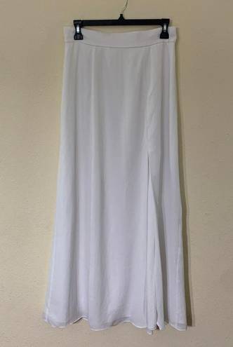 Fame and Partners  White Two Piece Gown Size 6