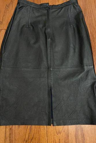 Comint Vintage  genuine black leather skirt. Size 11-12.