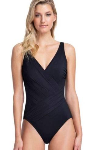 Gottex New.  sweetheart square neck swimsuit. Normally $158 size 10