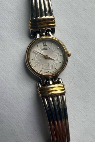 Seiko Ladies  Wristwatch Two Tone Gold Tone Bracelet Style Vintage