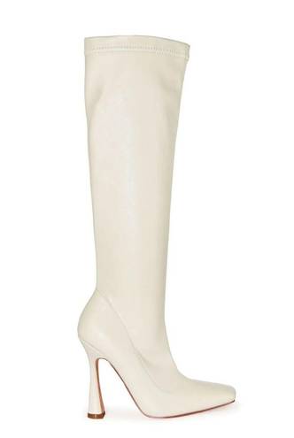 Wild Diva  Square Toe Structural Knee High Heel Cream tall Boots 8 faux leather