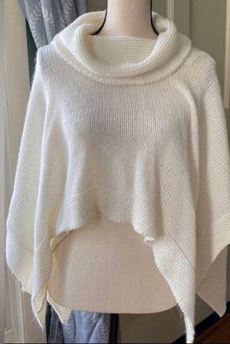 Womens Off white cute Turtle neck cropped poncho Size undefined