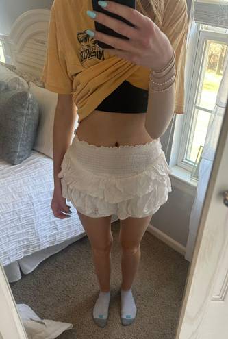 Madden Girl White Ruffle  Skort