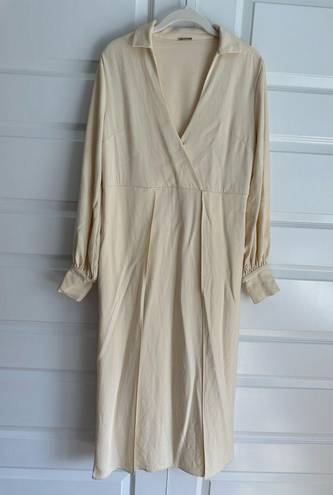 Alexis  Ivory Shey Satin Side Slits Crepe Style V-Neckline Dress size S