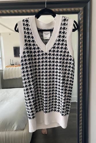 Abercrombie & Fitch Vest Sweater Dress