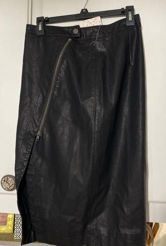 Free People NWT  Faux Leather Skirt Size 4