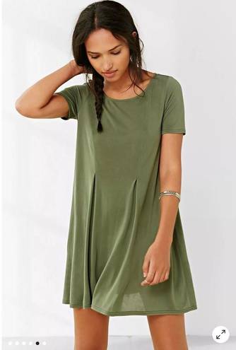 Silence + Noise Urban Outfitters  army green pleated swing dress size small