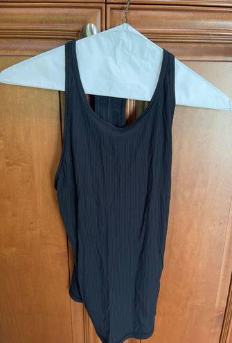 Lululemon tank top size 4