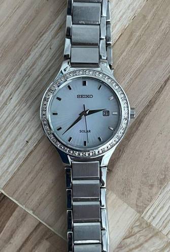 Seiko  Solar Ladies Watch Diamonds Stainless Bracelet Pearl Dial Date Window