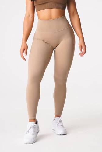 NVGTN Latte Signature 2.0 Leggings