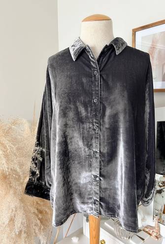 Pilcro Anthropologie Orsay Velvet Buttondown Grey Silver Boho Blouse Size M/L