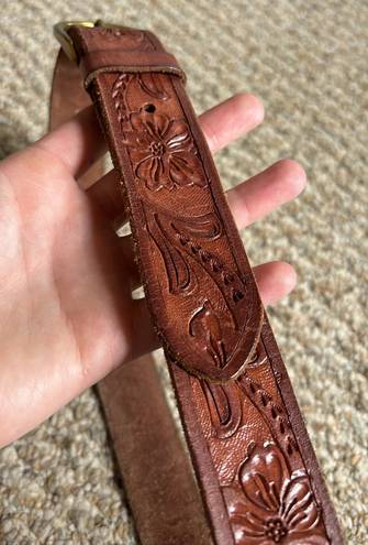 American Eagle brown tooled floral genuine buffalo leather belt