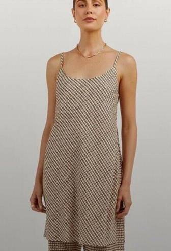 Dissh  Alfie Geometric Slit Tank Top Blouse