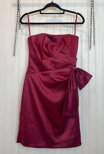 White House | Black Market  Burgundy Satin Bow Side Mini Strapless Dress Size 4