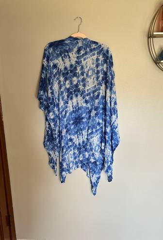 Forever 21 Blue White Tiedye Cárdigan Shawl 