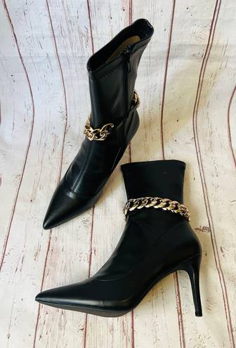 Shoedazzle Black Point Toe Bootie Stilleto Heels w/ Gold Chain NWT Size 8