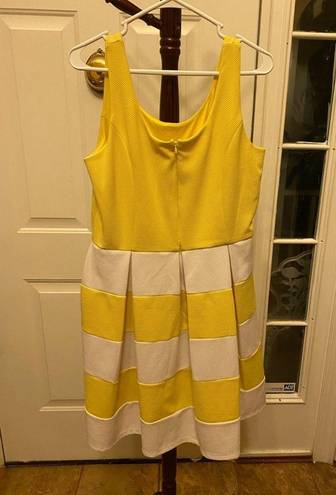 Tiana B SUNNY YELLOW AND WHITE STRIPED DRESS SIZE 14