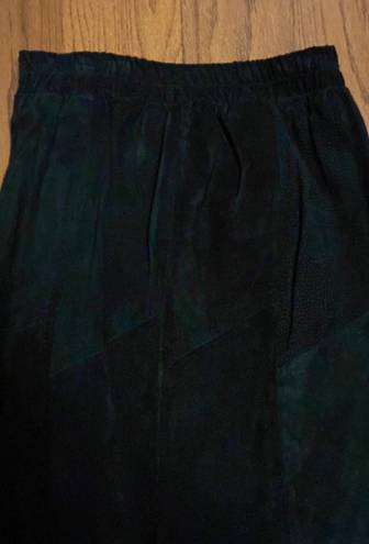 Atlantic Beach Vintage  genuine black suede skirt. Size M.