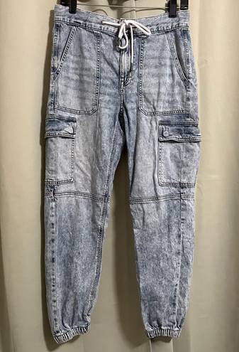 American Eagle Women’s High Waisted Acid Wash Jogger Style Jeans