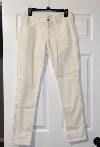 Arizona Jean Company JCPenney Off white/ cream Size 9 Skinny Jeans Jegging Arizona Jean Co 