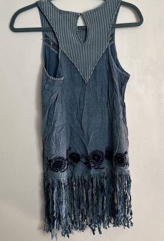 Gimmicks by BKE Gimmick Floral Embroidered Fringe Tank Top