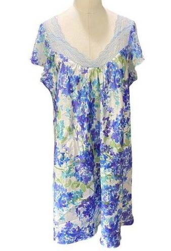 Oscar de la Renta Short sleeve floral Satin and lace nightgown by  Size large