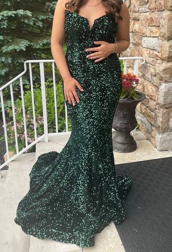 Scarlett Portia And  Emerald Gown