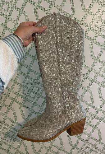 Rhinestone Cowgirl Boots Silver Size 8