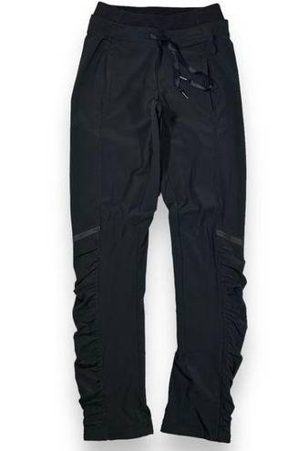 Lululemon  Runderful Lined Ruched Athletic Pants Womens 2 Black