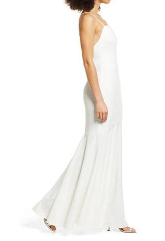 Elliatt  Collins Mermaid Gown in Ivory Size Small