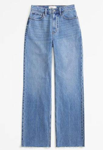 Abercrombie & Fitch High Rise 90s Relaxed Jean