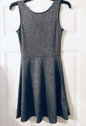 Divided  fit & flare knit dress gray