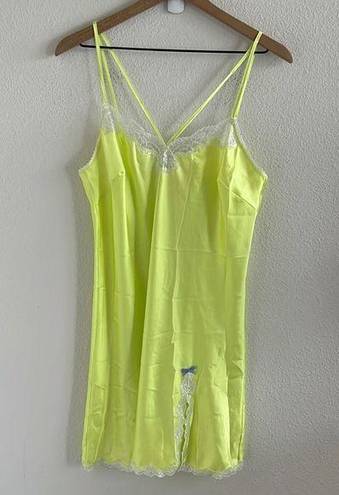 Victoria's Secret  Bright Lime Green Slip Dress Lingerie Nightie Large