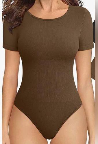 One Piece Women’s Brown OQQ  short sleeve fitted bodysuit, size XL