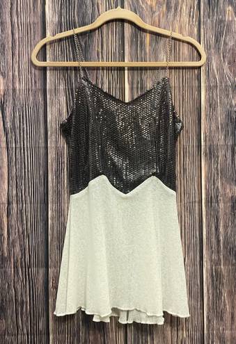 Gimmicks by BKE Gimmicks Gauze Sequin Tank