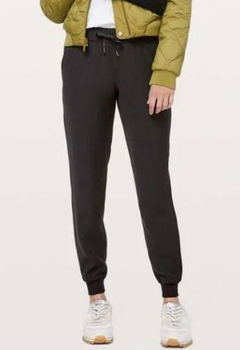 Lululemon On The Fly Mid Rise Joggers Black Size 8