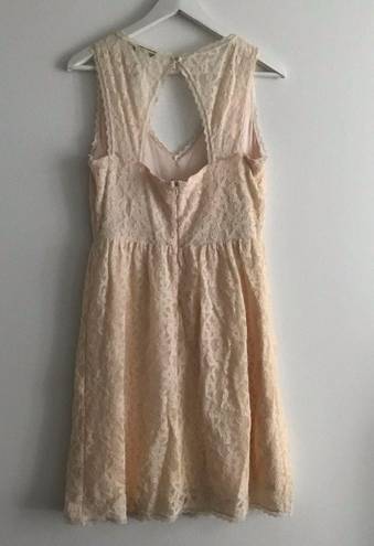 Laundry by Design 3/$15 -  Creamy Lace Back Cutout Sleeveless Dress V Nec…