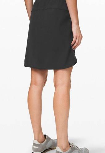 Lululemon On The Fly Skirt in Black Size 6