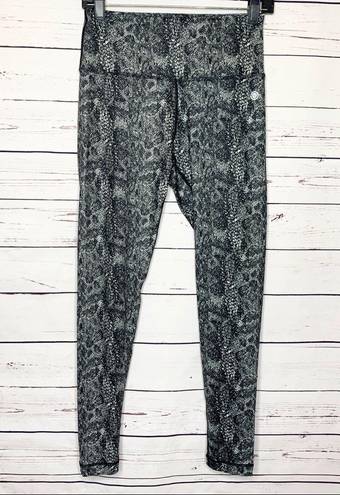 Max Studio NWT  Snake-Print Active Leggings Small